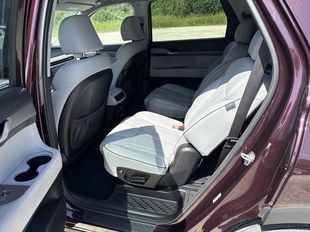 used 2024 Hyundai Palisade car, priced at $33,998