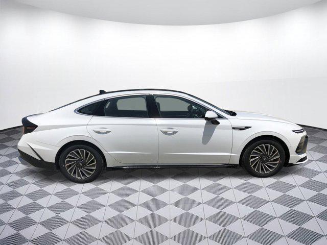 new 2025 Hyundai Sonata Hybrid car, priced at $38,893