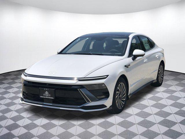 new 2025 Hyundai Sonata Hybrid car, priced at $38,893
