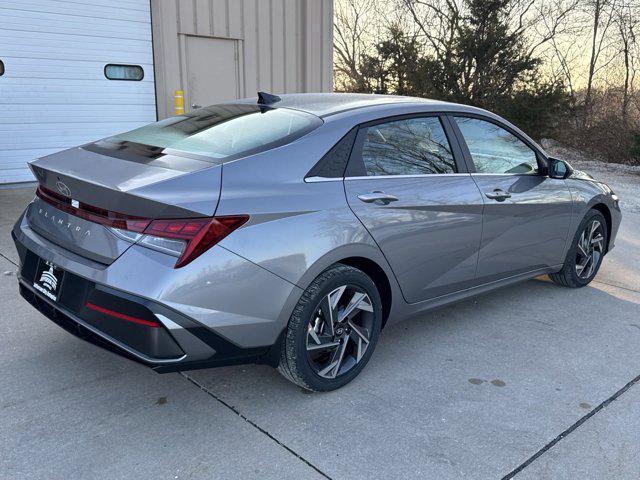 new 2025 Hyundai Elantra car, priced at $26,328