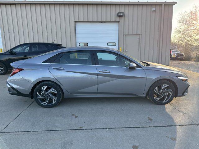 new 2025 Hyundai Elantra car, priced at $26,328