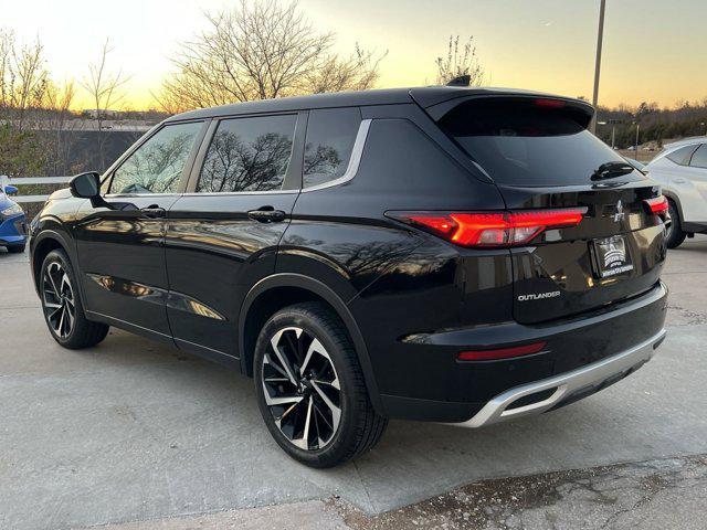 used 2022 Mitsubishi Outlander car, priced at $21,996