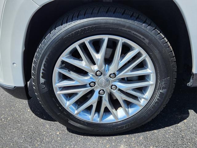 used 2017 Jeep Grand Cherokee car, priced at $24,398