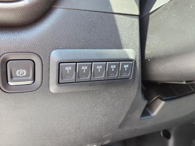 new 2025 Chevrolet Silverado 3500 car, priced at $53,918