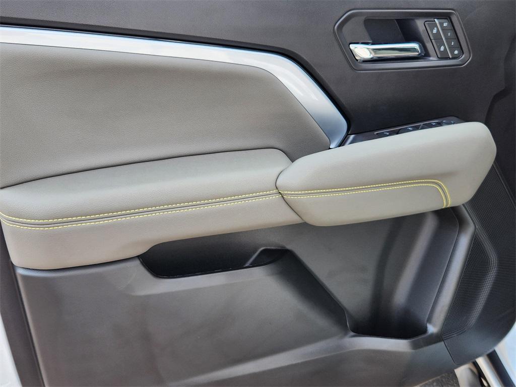 new 2025 Chevrolet Colorado car, priced at $52,375