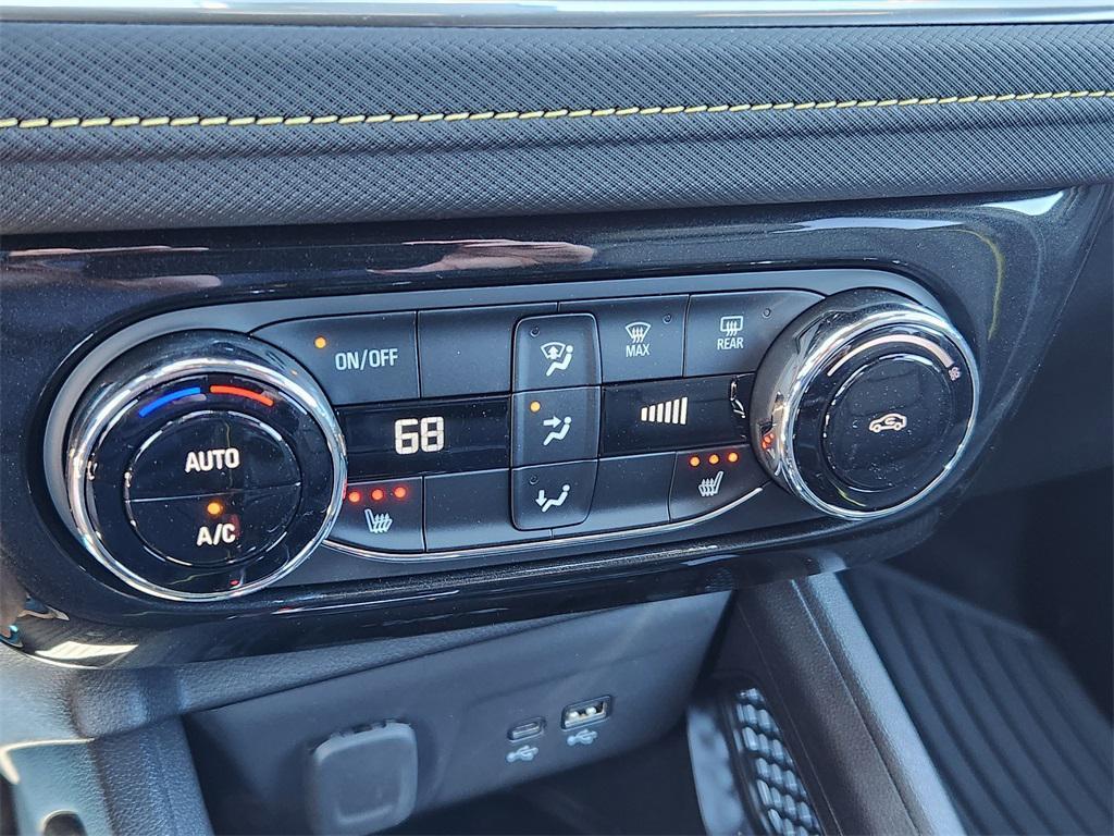 new 2025 Chevrolet TrailBlazer car, priced at $31,704