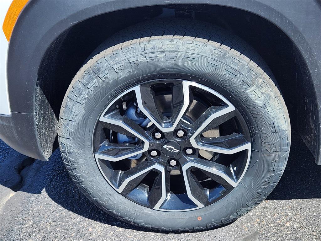 new 2025 Chevrolet TrailBlazer car, priced at $31,704