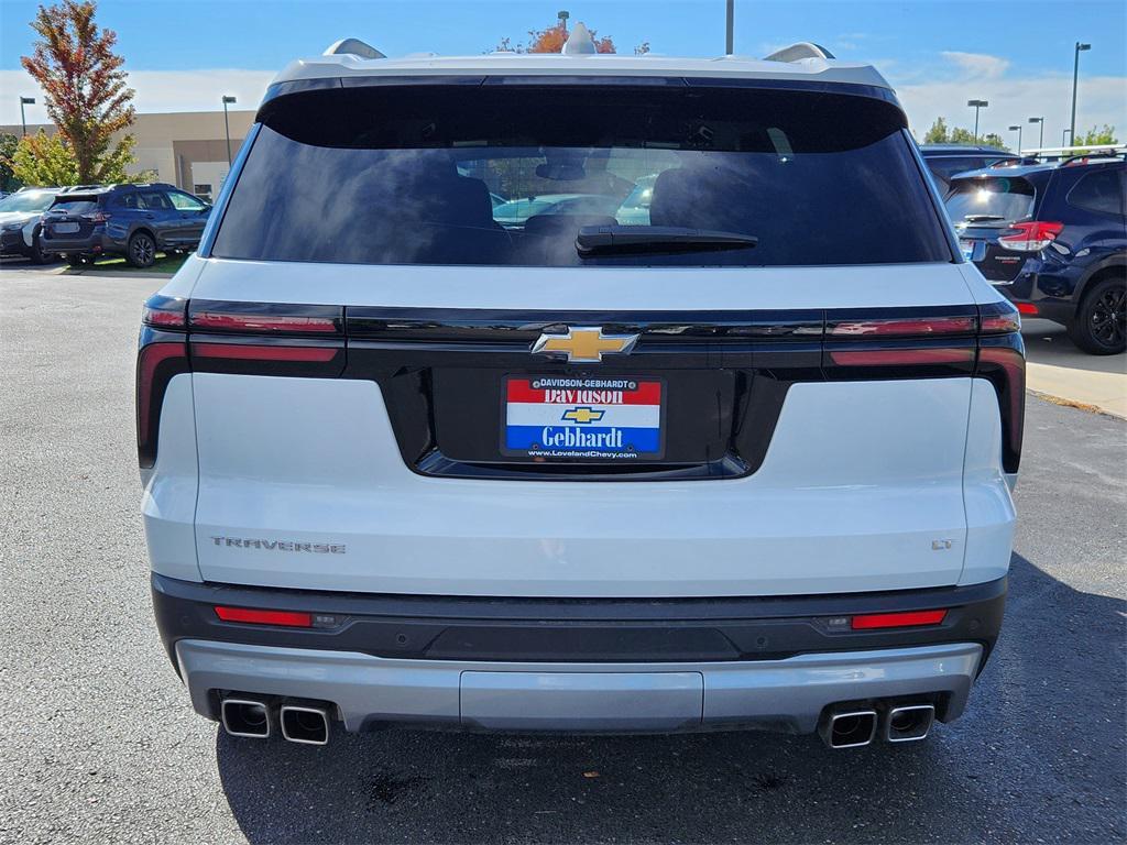 used 2024 Chevrolet Traverse car, priced at $34,979
