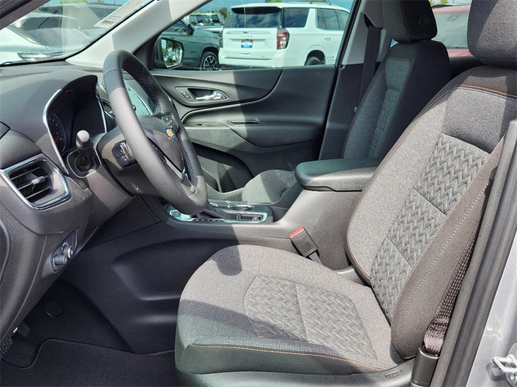 new 2024 Chevrolet Equinox car, priced at $31,000