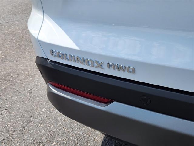 new 2026 Chevrolet Equinox car, priced at $32,560