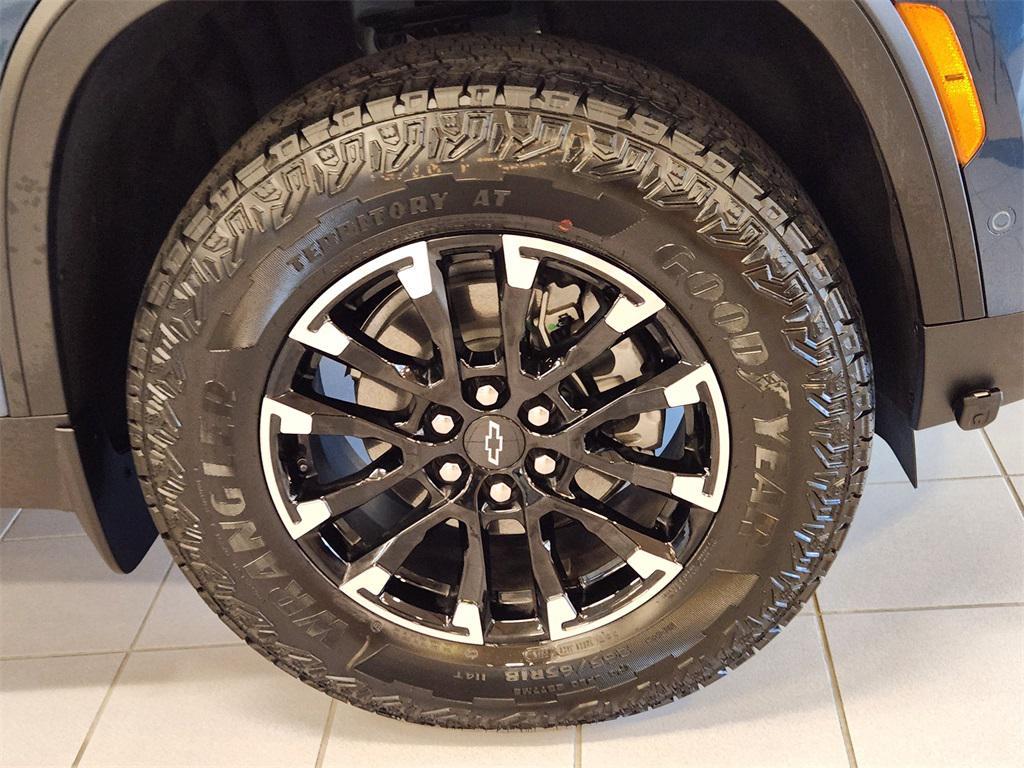 new 2026 Chevrolet Traverse car, priced at $58,375