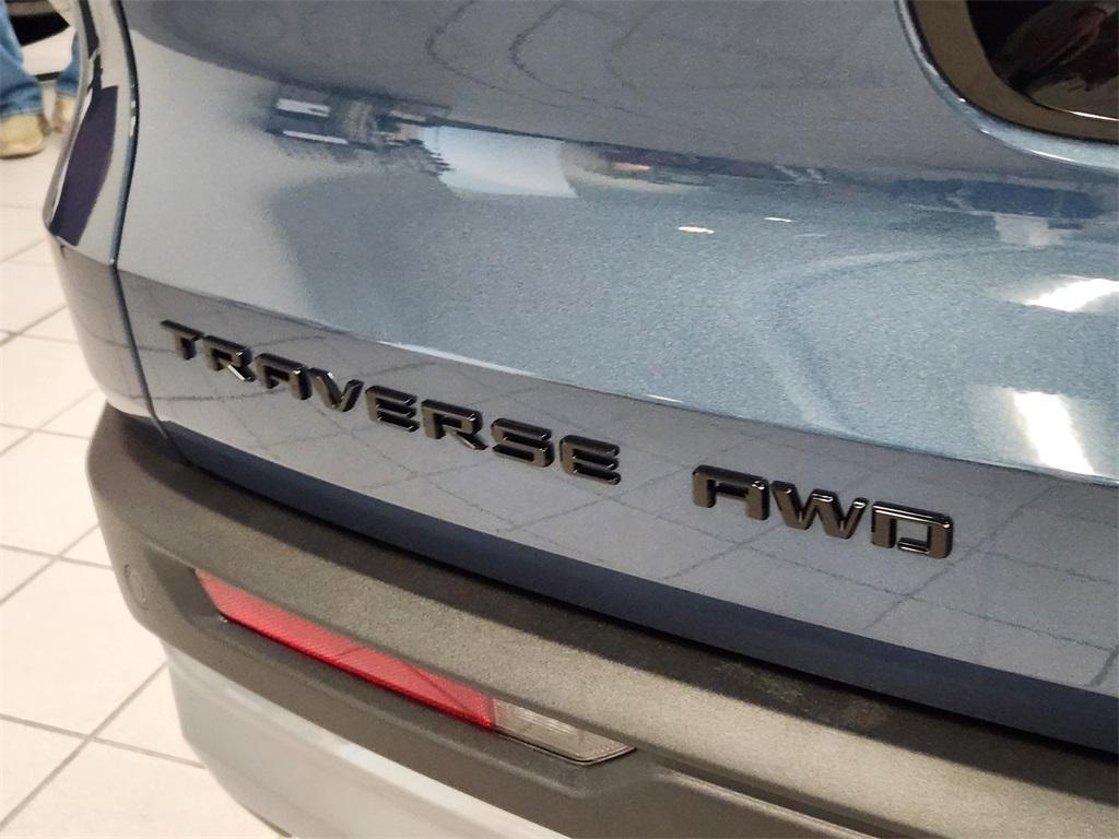 new 2026 Chevrolet Traverse car, priced at $58,375