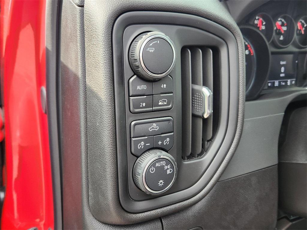 new 2025 Chevrolet Silverado 1500 car, priced at $47,550