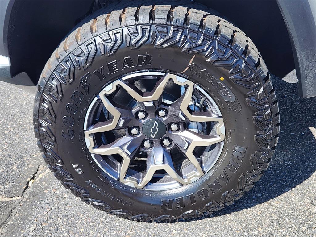 new 2025 Chevrolet Colorado car, priced at $61,478