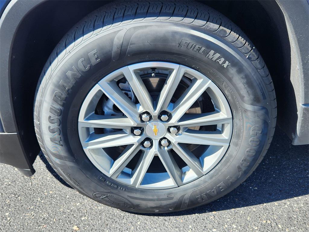 used 2023 Chevrolet Traverse car, priced at $33,586