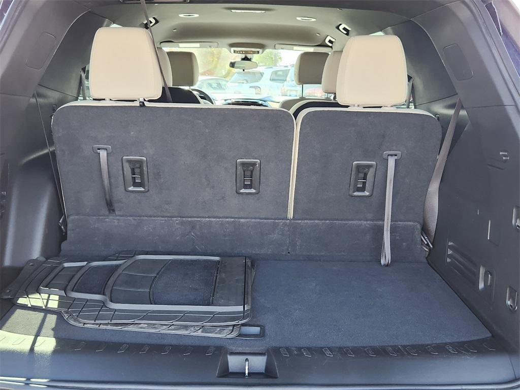 used 2023 Chevrolet Traverse car, priced at $33,586