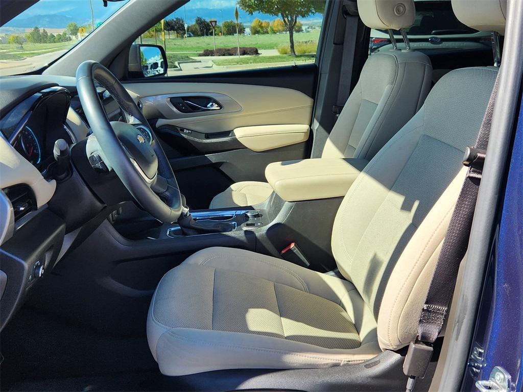 used 2023 Chevrolet Traverse car, priced at $33,586