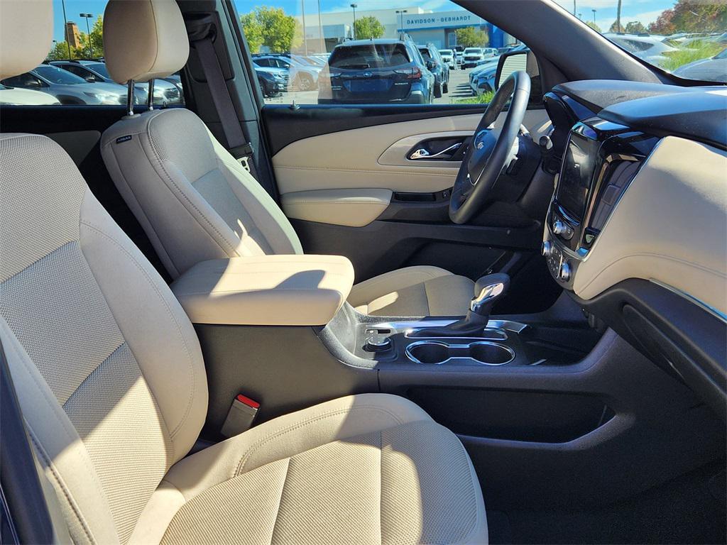 used 2023 Chevrolet Traverse car, priced at $33,586