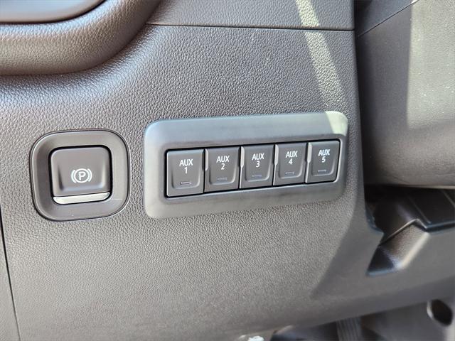 new 2025 Chevrolet Silverado 3500 car, priced at $53,918
