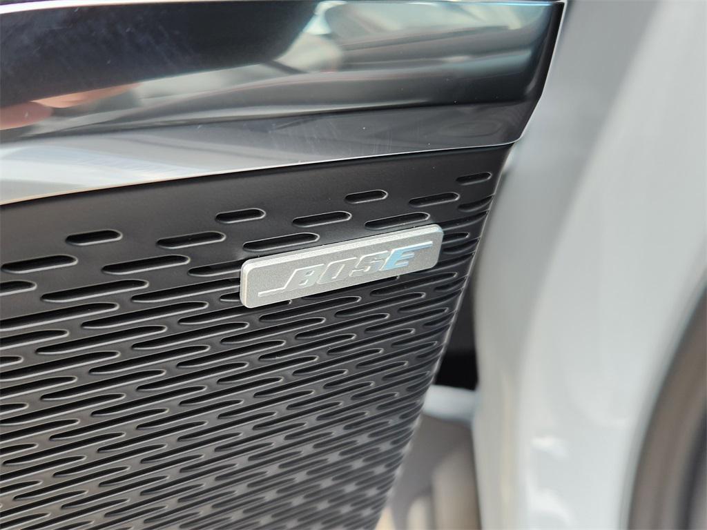 new 2026 Chevrolet Traverse car, priced at $56,615