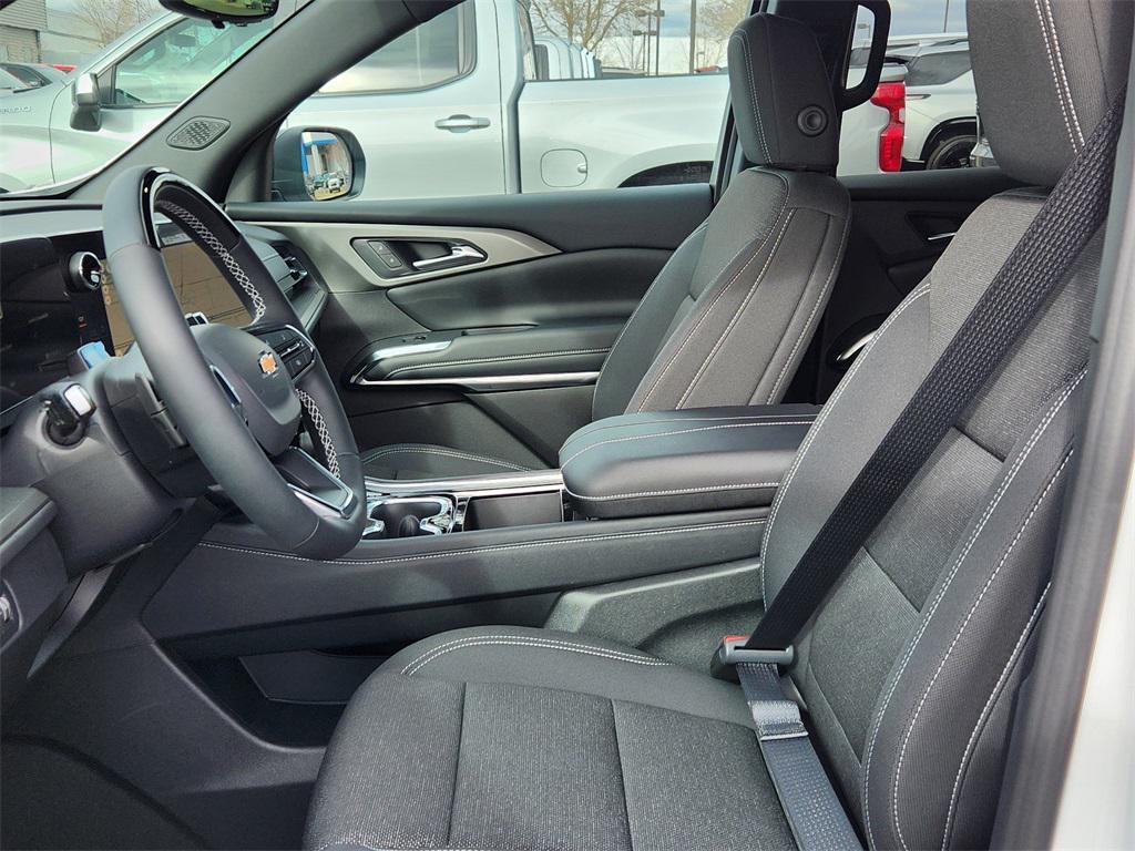 new 2026 Chevrolet Traverse car, priced at $49,777