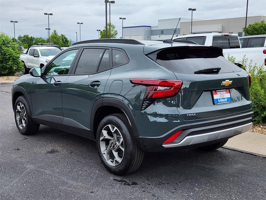 new 2025 Chevrolet Trax car, priced at $24,425