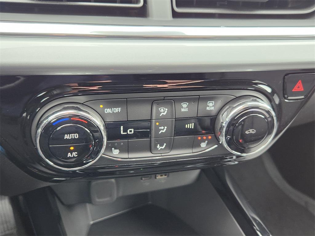 new 2025 Chevrolet Trax car, priced at $24,425