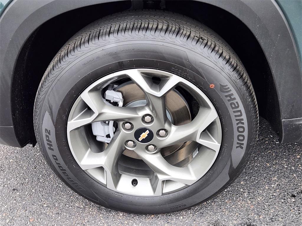 new 2025 Chevrolet Trax car, priced at $24,425