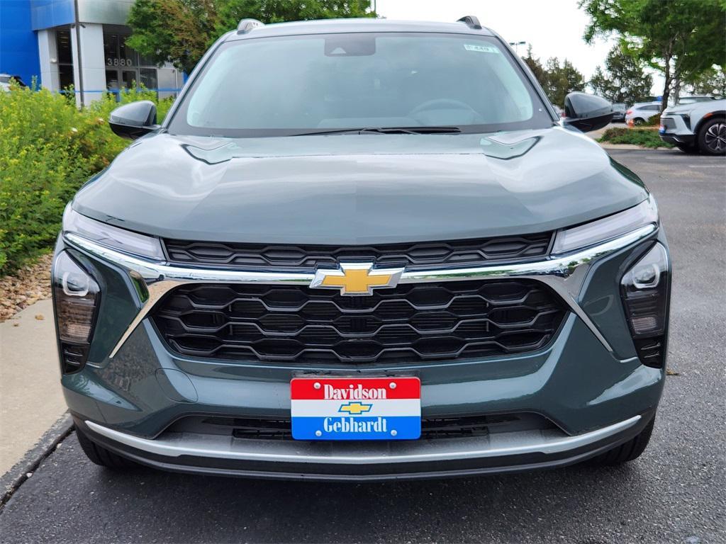 new 2025 Chevrolet Trax car, priced at $24,425