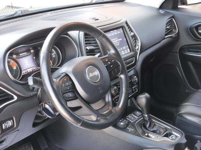 used 2020 Jeep Cherokee car, priced at $23,881