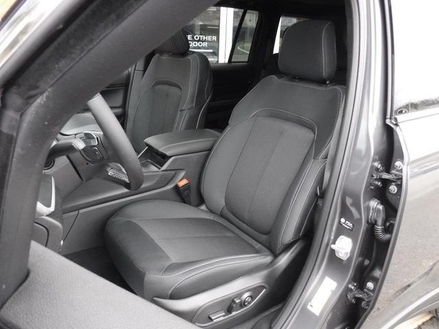 new 2025 Jeep Grand Cherokee car, priced at $42,180