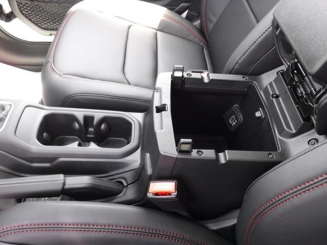 new 2025 Jeep Gladiator car, priced at $52,370
