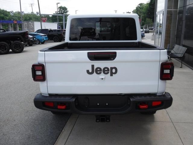 new 2025 Jeep Gladiator car, priced at $52,370