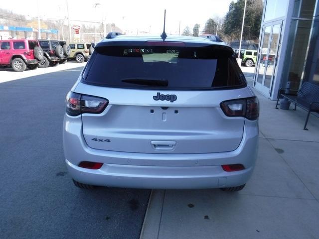 new 2025 Jeep Compass car, priced at $33,869