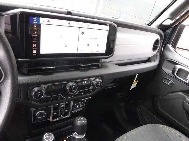 new 2025 Jeep Gladiator car, priced at $43,113