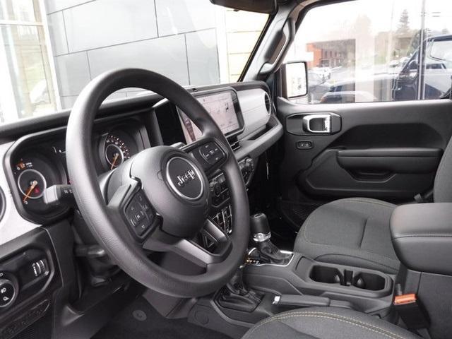 new 2025 Jeep Gladiator car, priced at $43,113