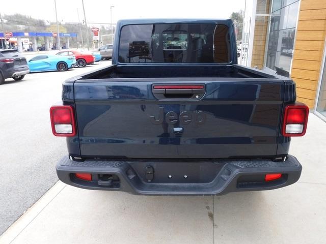 new 2025 Jeep Gladiator car, priced at $43,113