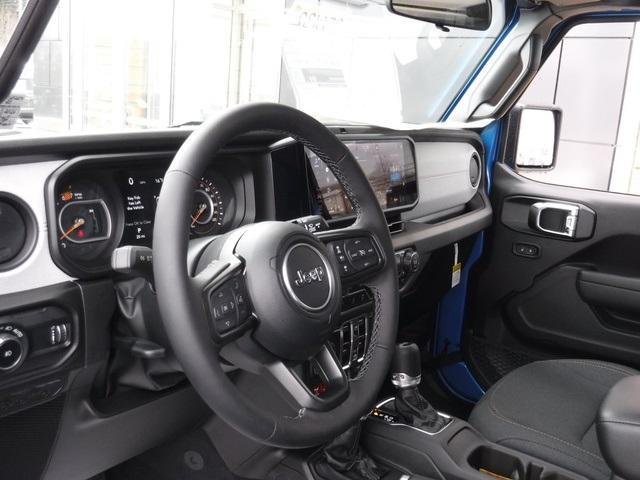 new 2025 Jeep Wrangler car, priced at $47,235