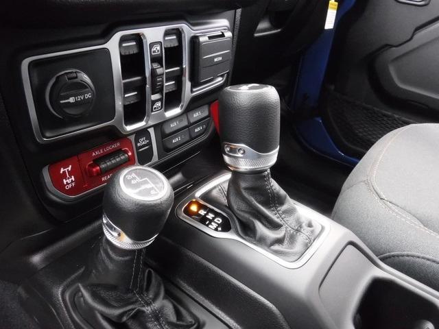 new 2025 Jeep Wrangler car, priced at $47,235