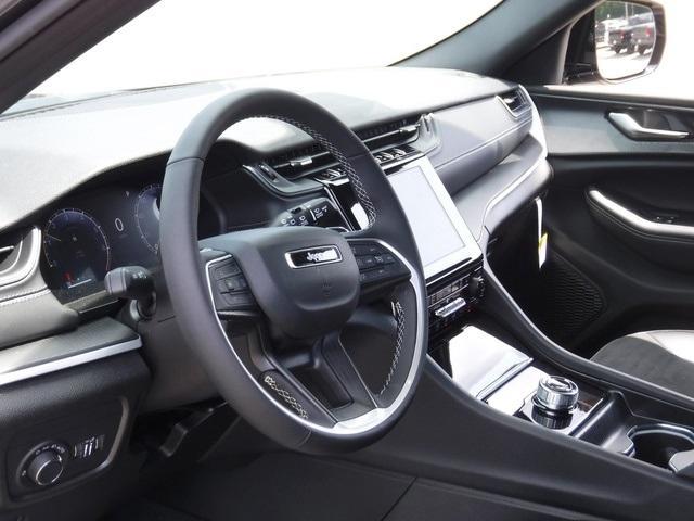 new 2025 Jeep Grand Cherokee L car, priced at $44,046