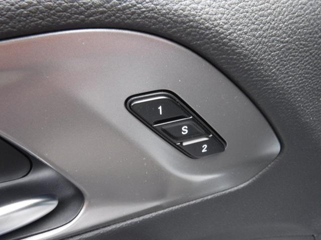 new 2025 Chrysler Pacifica car, priced at $42,618