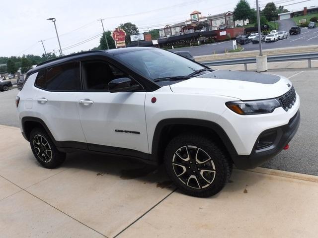 new 2025 Jeep Compass car, priced at $34,465