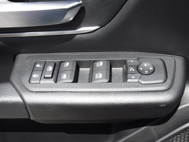 used 2025 Ram 1500 car, priced at $46,564