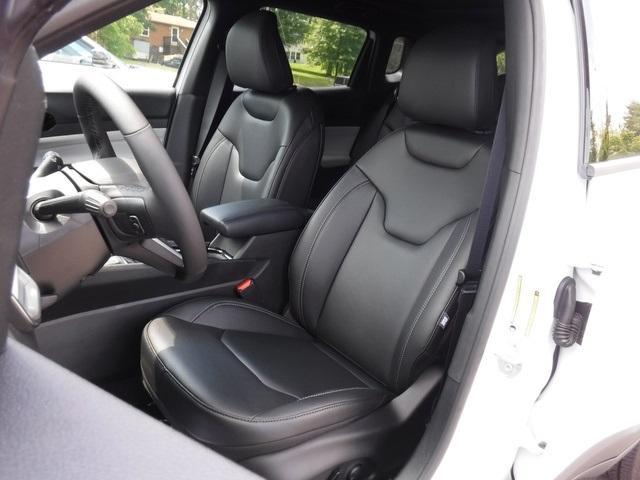 new 2025 Jeep Compass car, priced at $34,923