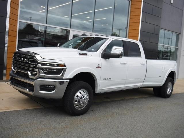 new 2025 Ram 3500 car, priced at $100,690