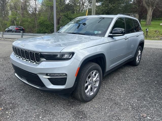 used 2022 Jeep Grand Cherokee car, priced at $35,770