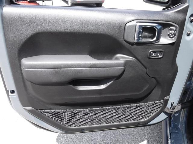new 2025 Jeep Wrangler car, priced at $47,075