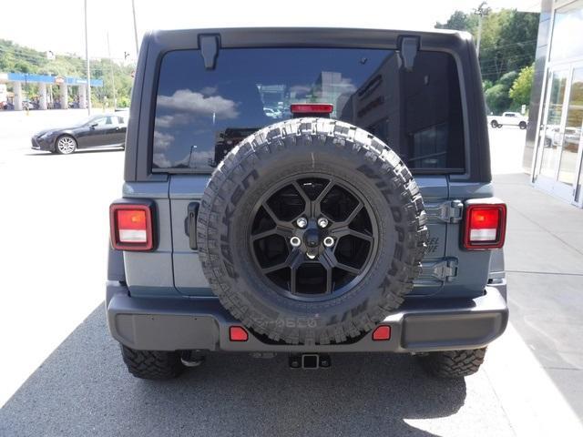 new 2025 Jeep Wrangler car, priced at $47,075