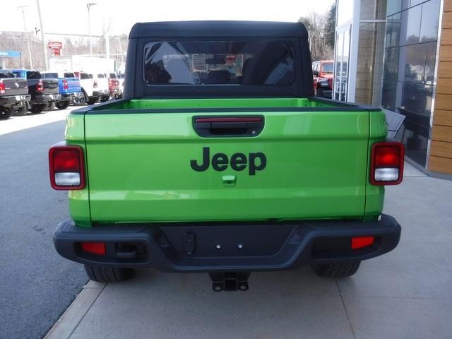 new 2025 Jeep Gladiator car, priced at $42,217
