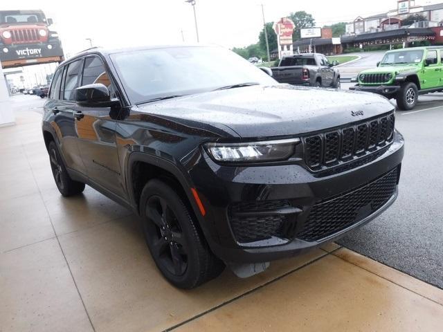used 2024 Jeep Grand Cherokee car, priced at $37,925